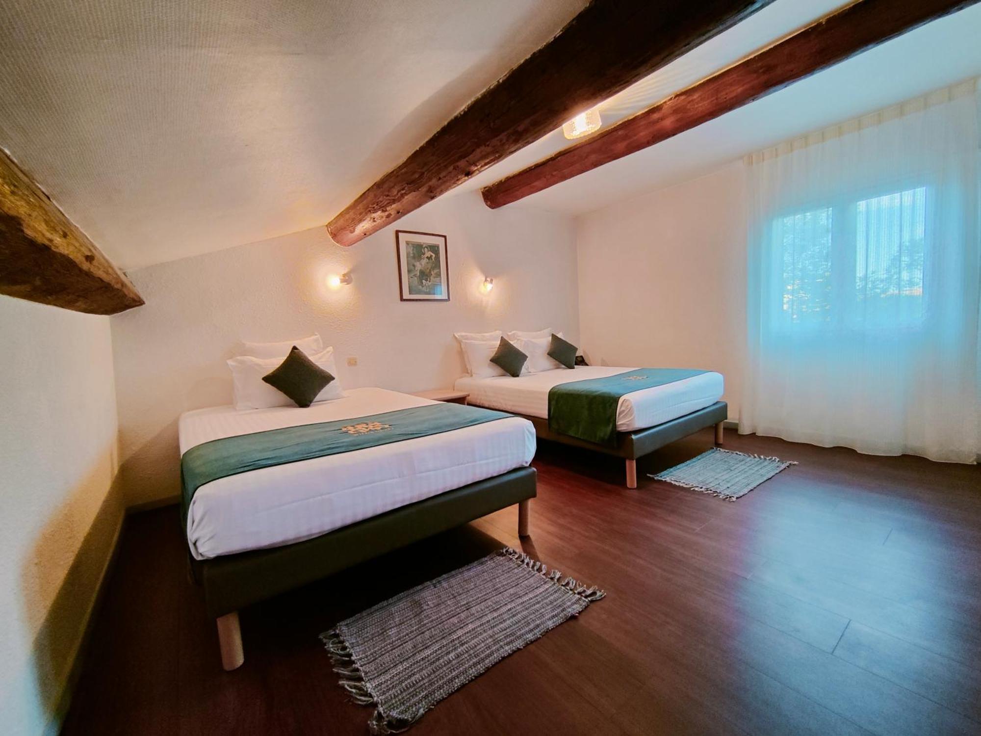 Will'S Hotel Narbonne Buitenkant foto