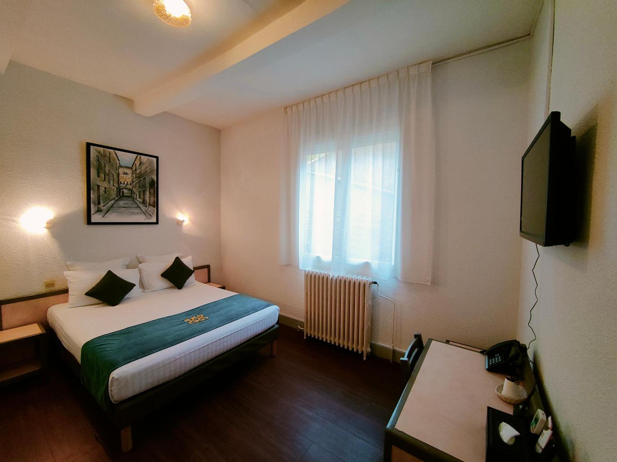 Will'S Hotel Narbonne Buitenkant foto